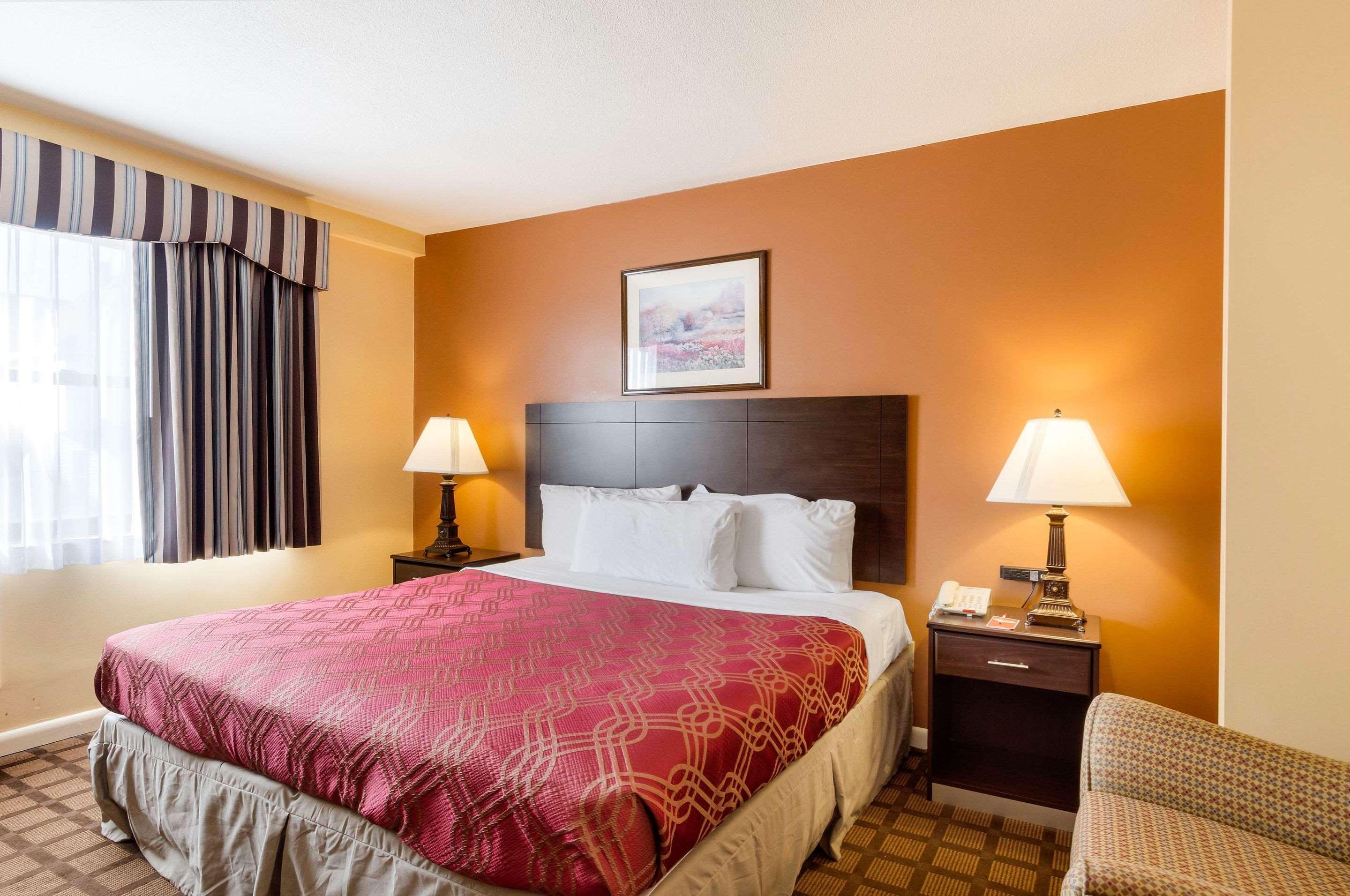 Econo Lodge Boston-Молден Екстер'єр фото