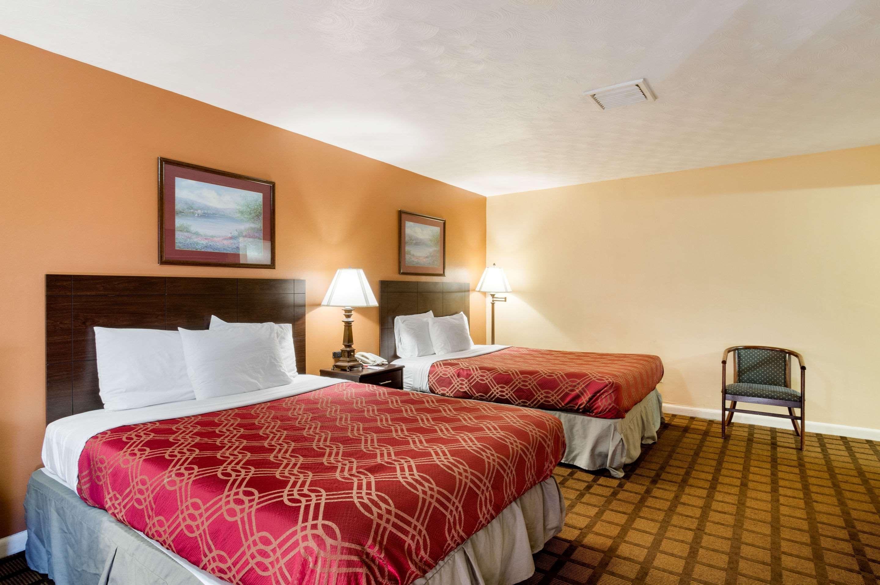 Econo Lodge Boston-Молден Екстер'єр фото